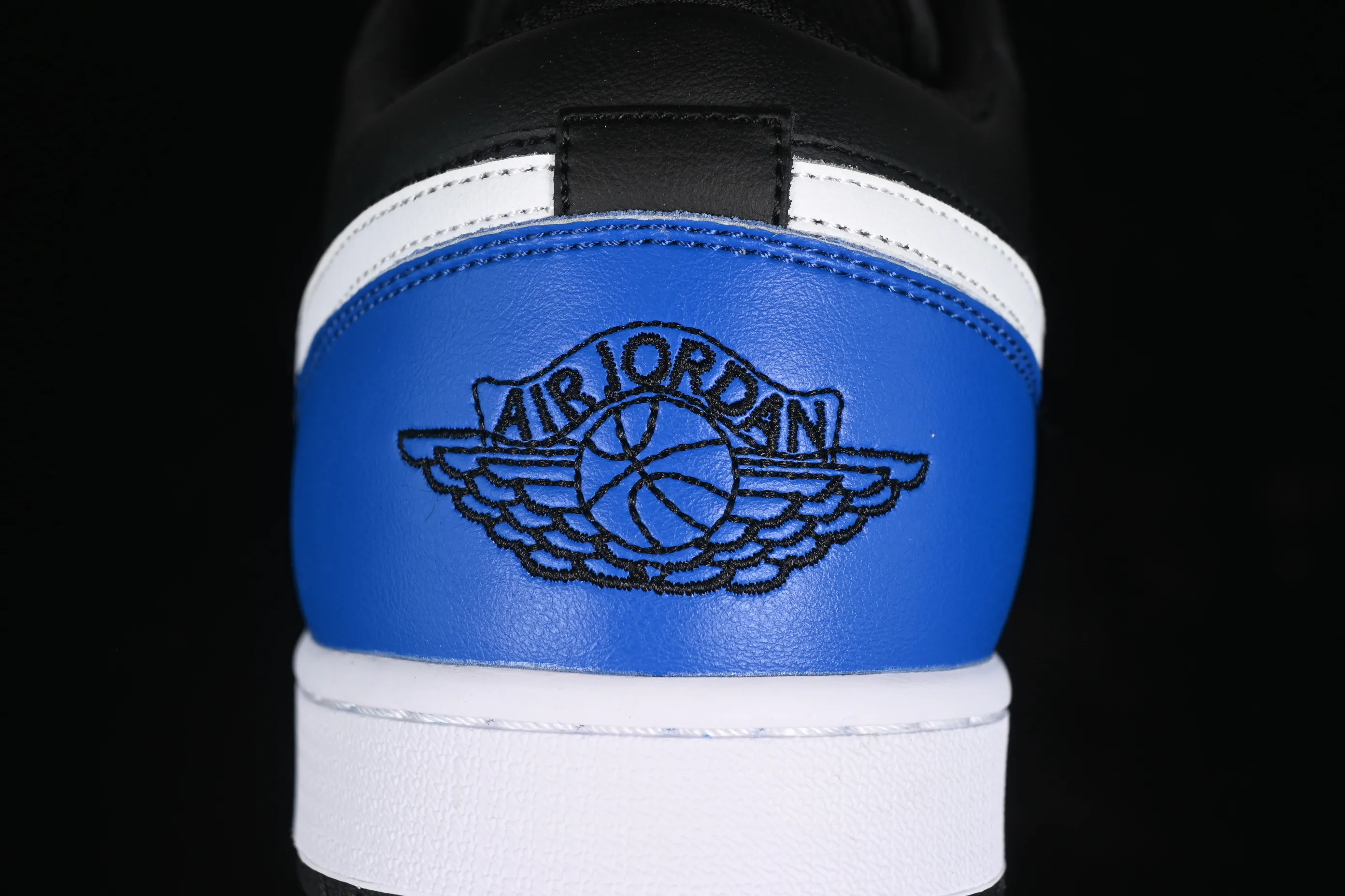 All categories Air Jordan Jordan series basketball shoes Air Jordan 1 Low Air Jordan 1 Low AJ1 Joe 1 black and blue low-top retro basketball shoes 553558-042